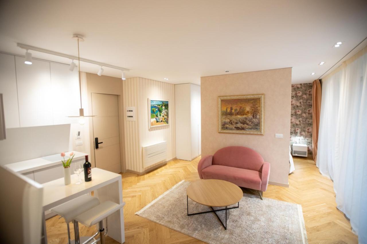 Seven Luxury Suites Tirana Bagian luar foto