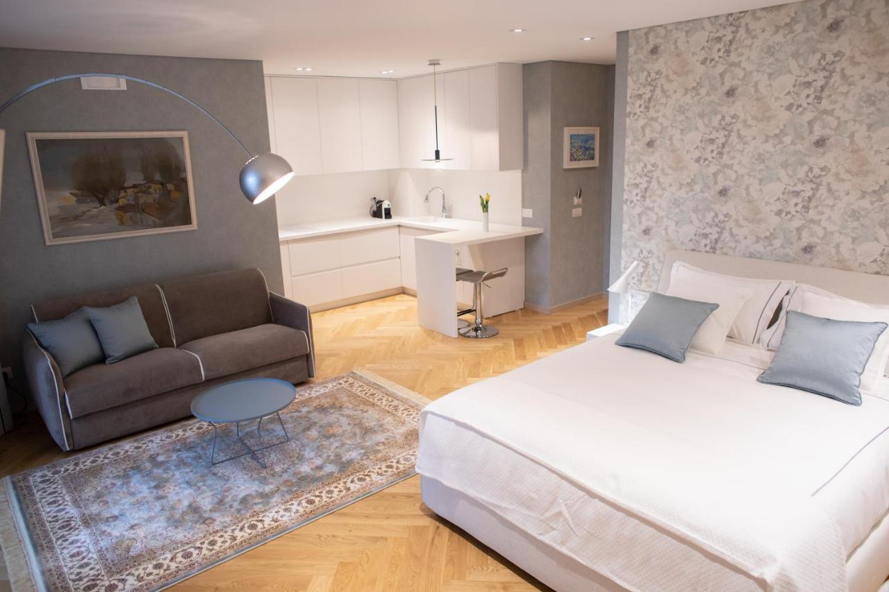 Seven Luxury Suites Tirana Bagian luar foto
