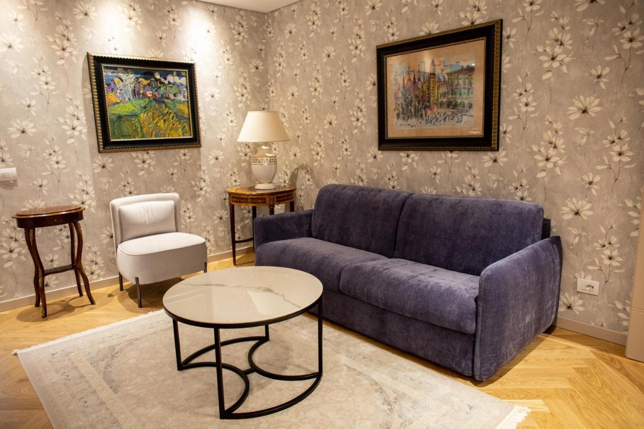 Seven Luxury Suites Tirana Bagian luar foto