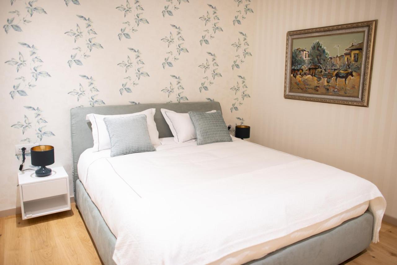 Seven Luxury Suites Tirana Bagian luar foto