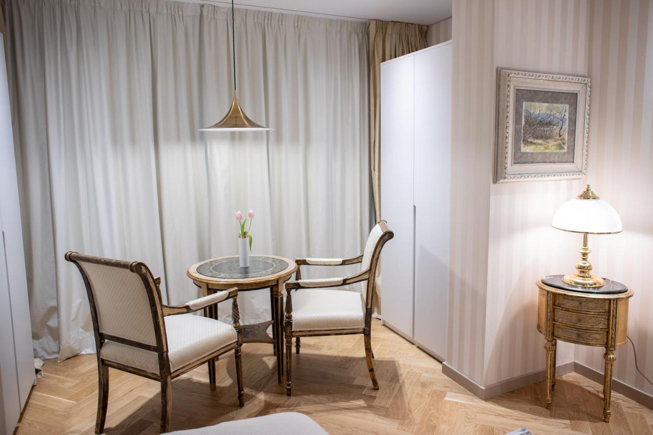 Seven Luxury Suites Tirana Bagian luar foto