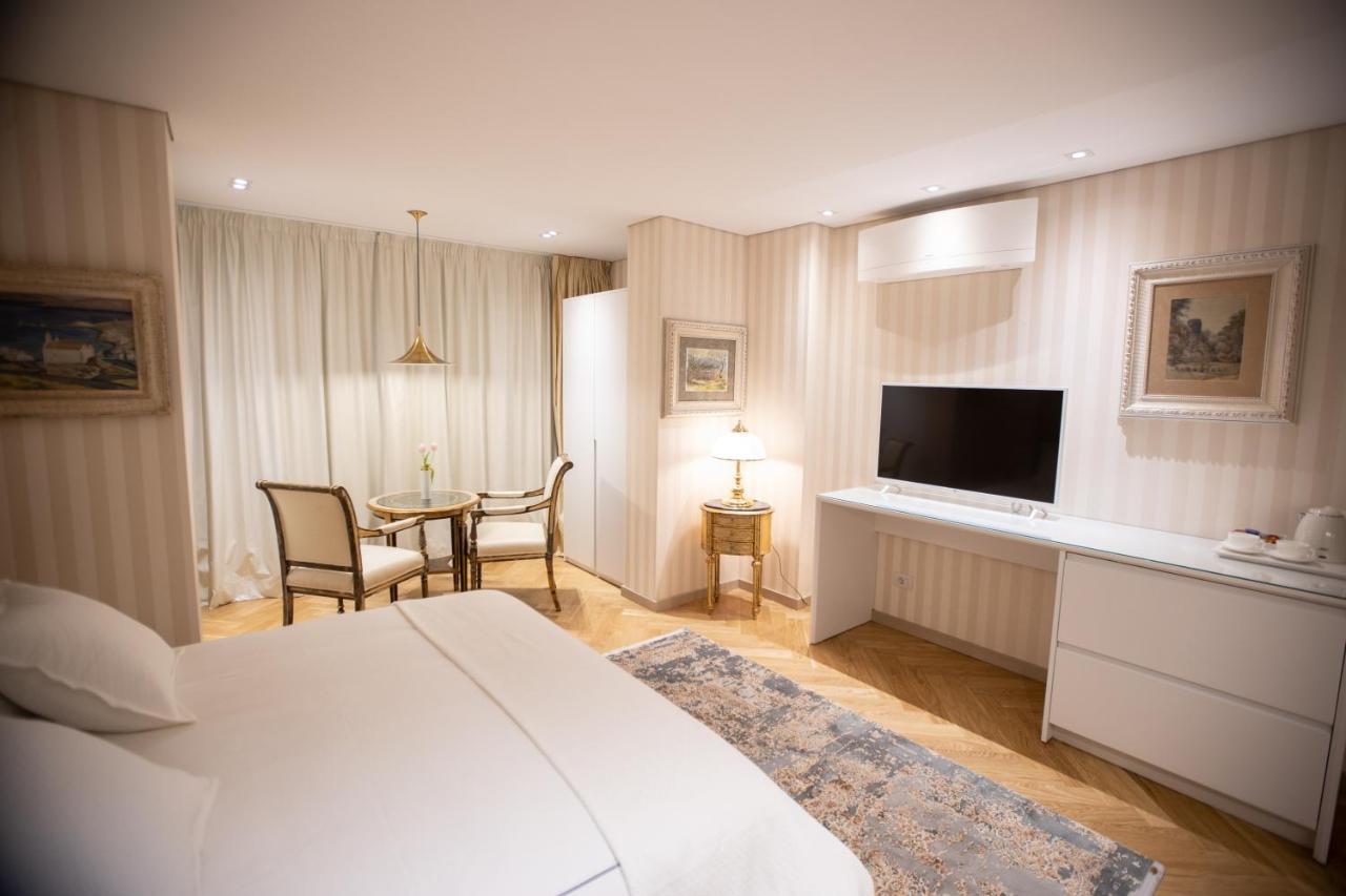 Seven Luxury Suites Tirana Bagian luar foto