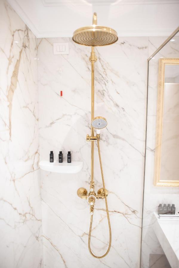 Seven Luxury Suites Tirana Bagian luar foto