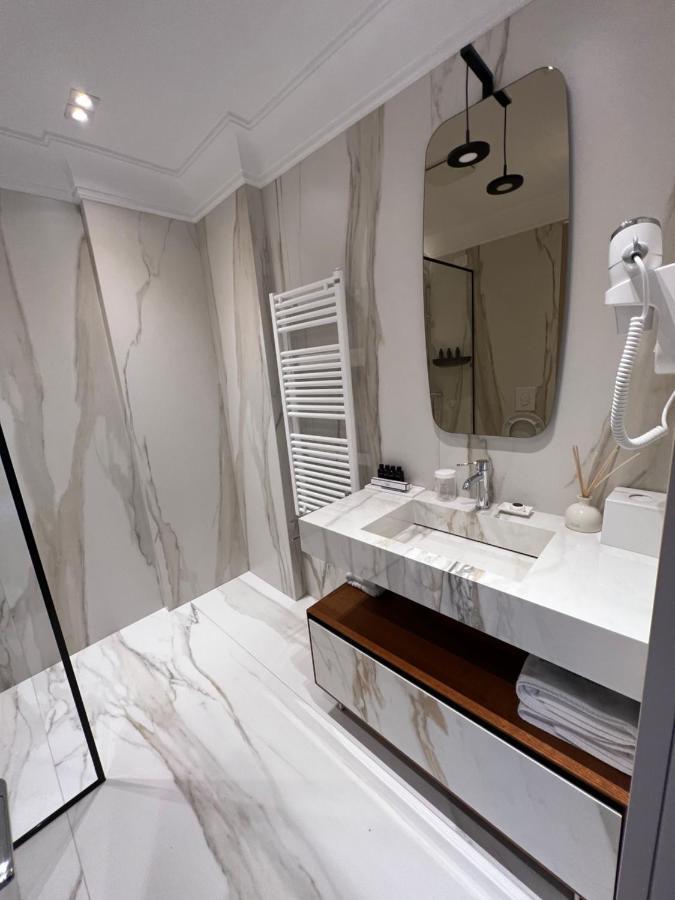 Seven Luxury Suites Tirana Bagian luar foto